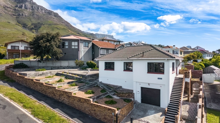 To Let 3 Bedroom Property for Rent in Walmer Estate Western Cape